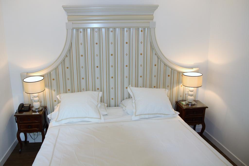 אבנו טרמה Hotel Universal Terme מראה חיצוני תמונה