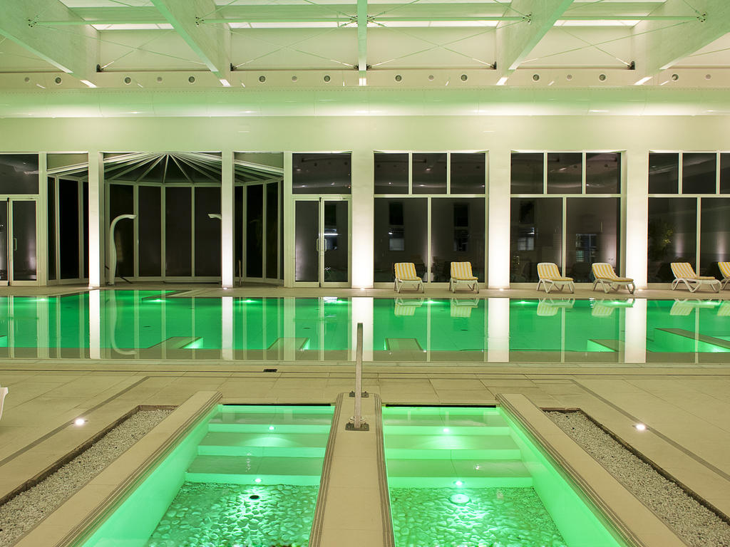 אבנו טרמה Hotel Universal Terme מראה חיצוני תמונה