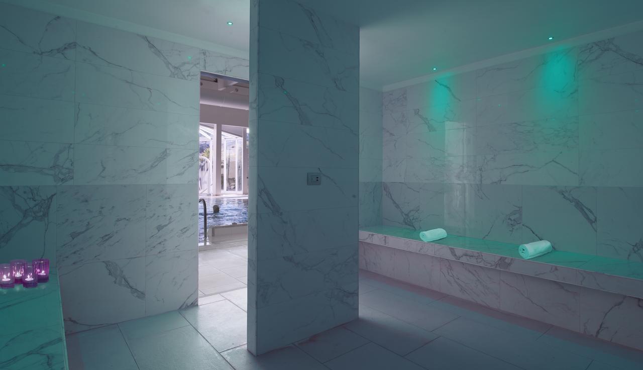 אבנו טרמה Hotel Universal Terme מראה חיצוני תמונה